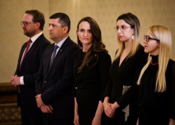 toiu:-nu-vom-ceda-in-fata-celor-care-isi-doresc-putere-fara-responsabilitate