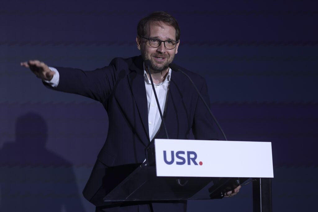 fritz,-declaratie-cu-talc-despre-o-colaborare-cu-parlamentarii-aur-suntem-oricand-deschisi-–-hotnews.ro