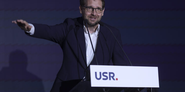 fritz,-declaratie-cu-talc-despre-o-colaborare-cu-parlamentarii-aur-suntem-oricand-deschisi-–-hotnews.ro