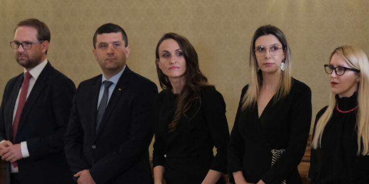 oana-toiu,-ataca-psd:-am-pus-umarul-sa-reparam-ce-au-stricat-si-tot-ei-se-supara