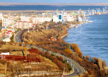 noul-„rai-imobiliar”-din-romania:-orasul-in-care-un-apartament-cu-3-camere-costa-doar-15.000-acum,-in-aprilie-2026