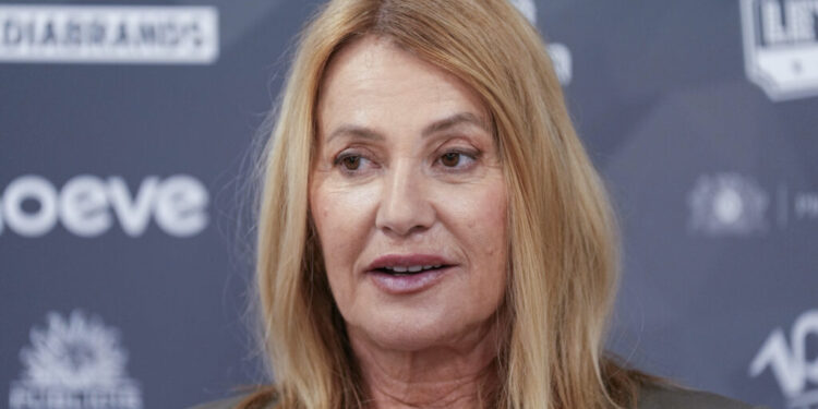 parteneriat-intre-mae-si-cosr-pentru-anul-nadia-comaneci.-peste-200-de-documente-diplomatice-vor-fi-facute-publice