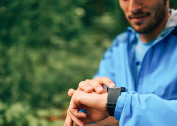 sase-moduri-in-care-smartwatch-urile-ne-induc-in-eroare,-inclusiv-cu-numarul-de-pasi-–-hotnews.ro