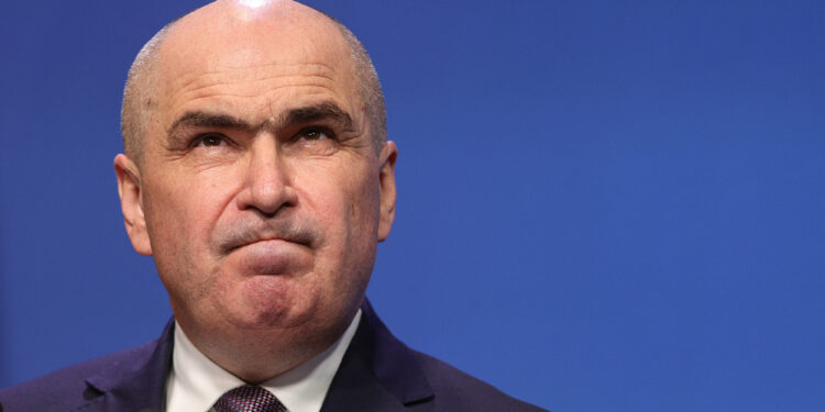 reactia-lui-ilie-bolojan-dupa-ce-o-drona-ruseasca-s-a-prabusit-la-galati-si-a-afectat-o-gospodarie-–-hotnews.ro