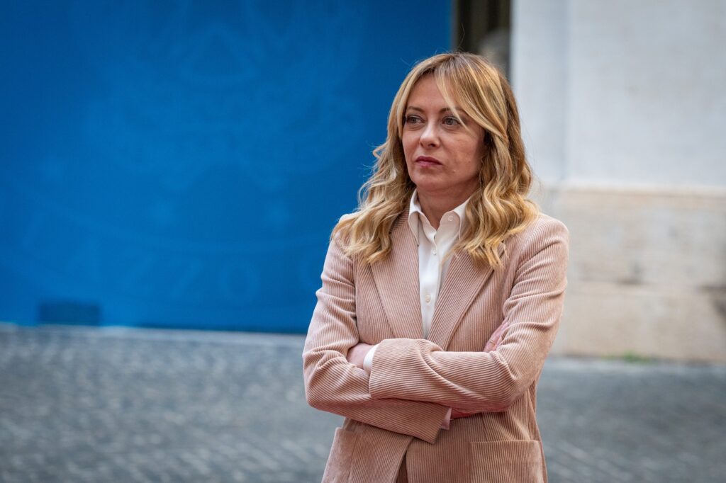 meloni,-furioasa-dupa-ce-elvetia-a-cerut-bani-pentru-italienii-tratati-dupa-incendiul-din-crans-montana:-rusinos-–-hotnews.ro