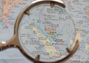 iranul-propune-indoneziei-sa-taxeze-navele-care-trec-prin-stramtoarea-malacca-–-hotnews.ro