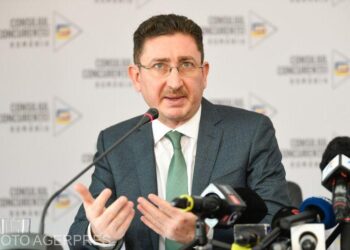 chiritoiu:-reducerea-accizei-la-carburanti-pentru-toti-a-fost-o-masura-suboptimala-pentru-cei-cu-masini-de-zeci-de-mii-de-euro-nu-conteaza-scumpirea-plinului-cu-100-de-lei-–-hotnews.ro