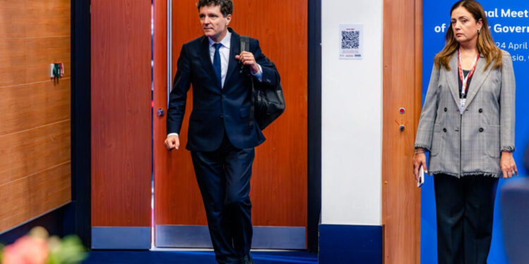 ce-face-nicusor-dan-la-summitul-initiativei-celor-trei-mari-din-dubrovnik