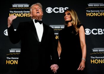 afirmatia-socanta-care-i-a-facut-pe-donald-si-melania-trump-sa-ceara-concedierea-unui-cunoscut-prezentator-tv-–-hotnews.ro