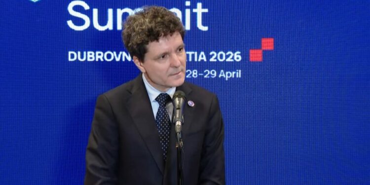 nicusor-dan:-partidele-pro-europene-nu-vor-guverna-cu-aur.-ma-voi-asigura-ca-romania-nu-va-fi-deviata-de-pe-directia-pro-europeana