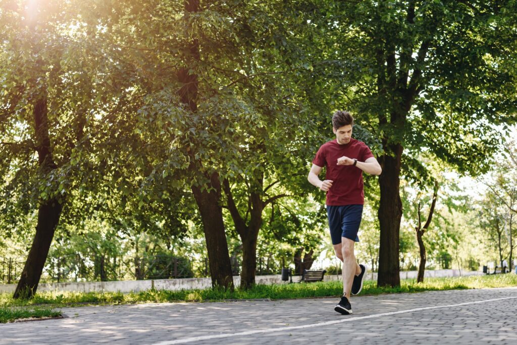 cand-este-mai-bine-sa-faci-miscare-pentru-glicemie:-dimineata-sau-seara?-momentul-nepotrivit-poate-creste-zaharul-din-sange-–-hotnews.ro
