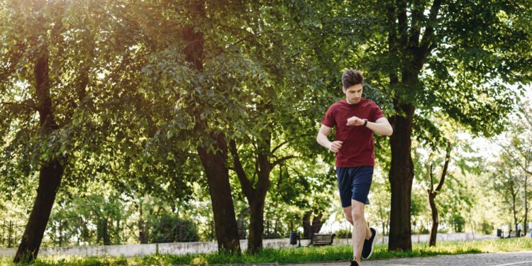 cand-este-mai-bine-sa-faci-miscare-pentru-glicemie:-dimineata-sau-seara?-momentul-nepotrivit-poate-creste-zaharul-din-sange-–-hotnews.ro