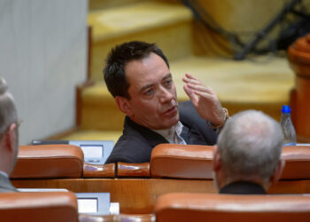 bolojan-mazilit”-in-pnl-dupa-motiune?-csoma-botond:-cred-ca-guvernul-va-pica-saptamana-viitoare