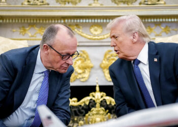 trump-ameninta-ca-va-reduce-trupele-americane-din-germania,-dupa-schimbul-de-replici-cu-merz-–-hotnews.ro