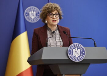 ce-contine-mesajul-trimis-de-vicepremierul-oana-gheorghiu-parlamentarilor-ca-sa-nu-voteze-motiunea-de-cenzura-impotriva-lui-ilie-bolojan.-ce-ii-raspund-petrisor-peiu-si-adrian-caciu
