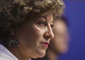 nu-care-cumva-sa-le-scrieti-ar-fi-un-abuz-total-asupra-lor-oana-gheorghiu-raspunde-ironic-dupa-reactiile-la-e-mailul-trimis-parlamentarilor-–-hotnews.ro