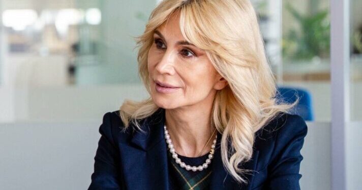 raluca-turcan:-ilie-bolojan-poate-duce-romania-pe-un-drum-de-crestere