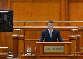bogdan-rodeanu,-deputat-usr,-avertizeaza-asupra-efectelor-motiunii-psd-aur