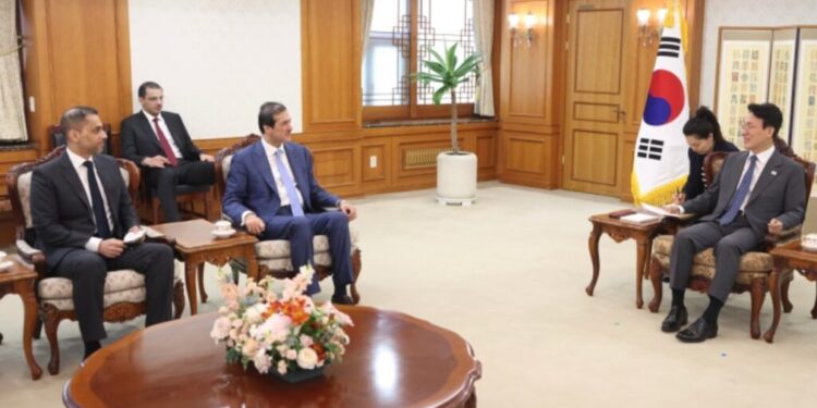 emiratele-si-qatar-isi-consolideaza-legaturile-cu-coreea-de-sud-si-pregatesc-un-nou-coridor-comercial-golful-persic-asia