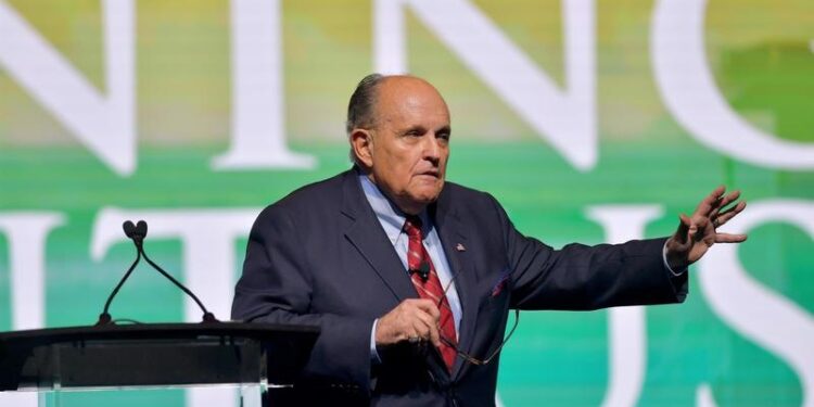 primarul-americii,-rudi-giuliani,-internat-in-spital-in-stare-grava-reactia-lui-trump-–-hotnews.ro