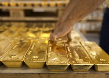 antifrauda-a-confiscat-aproape-un-milion-de-euro-provenit-din-comert-ilegal-cu-aur-–-hotnews.ro