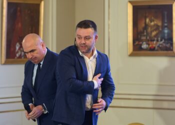 in-timp-ce-psd-incerca-sa-l-dea-jos-pe-bolojan-de-la-guvern,-unul-dintre-adjunctii-sai-primea-laude-si-voturi-de-la-social-democrati-bugetul-capitalei,-adoptat-in-timp-record-/-milioane-de-lei-pentru-catedrala-neamului-–-hotnews.ro