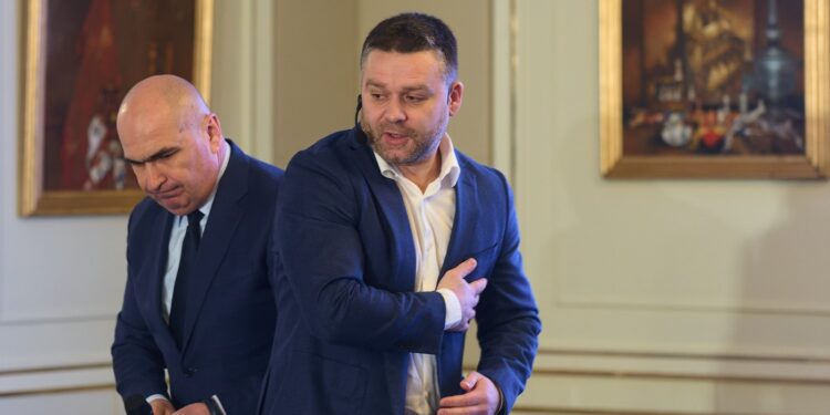 in-timp-ce-psd-incerca-sa-l-dea-jos-pe-bolojan-de-la-guvern,-unul-dintre-adjunctii-sai-primea-laude-si-voturi-de-la-social-democrati-bugetul-capitalei,-adoptat-in-timp-record-/-milioane-de-lei-pentru-catedrala-neamului-–-hotnews.ro