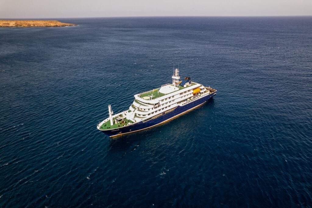 cate-cazuri-de-infectare-cu-hantavirusul-sunt-suspectate-la-bordul-navei-de-croaziera-ce-nu-e-lasata-sa-intre-in-port-–-hotnews.ro