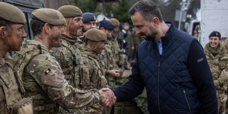 polonia-isi-pregateste-cea-mai-mare-armata-din-europa-–-hotnews.ro