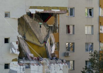 blocul-care-a-explodat-in-rahova-va-fi-reabilitat-un-contract-semnat-dupa-mai-multe-incercari-–-hotnews.ro