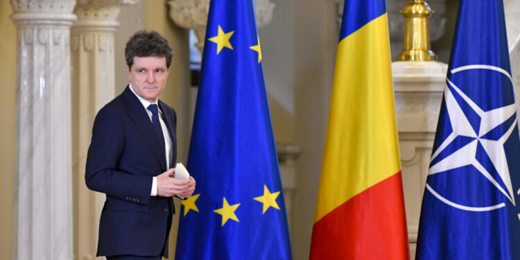 nicusor-dan-aduce-la-bucuresti-liderii-nato-si-nordici.-zelenski-si-mark-rutte,-prezenti-la-summitul-b9-de-la-cotroceni