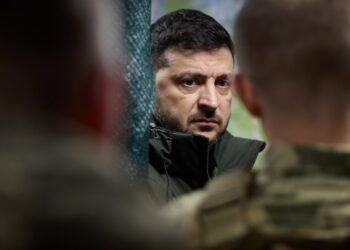 in-ziua-2-de-armistitiu,-zelenski-acuza-ca-rusia-nu-respecta-incetarea-focului-pe-linia-frontului-–-hotnews.ro