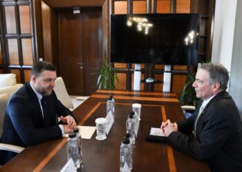 ciucu:-sua-se-pot-baza-pe-noi,-ramanem-una-dintre-tarile-filoamericane-din-partea-noastra-de-lume
