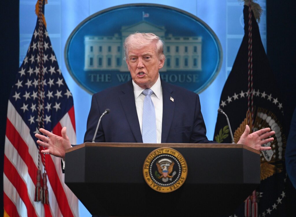 pe-aparate-metafora-lui-trump-despre-armistitiul-dintre-sua-si-iran,-dupa-mizeria-de-propunere-a-iranienilor-–-hotnews.ro