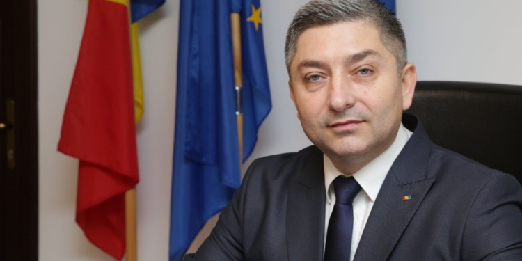 alin-tise-scrie-pamflete-despre-„democratia-inversa”-din-pnl:-„pleaca-votantii-si-raman-numitii”