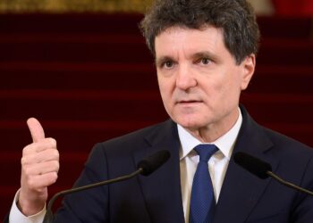 nicusor-dan-spune-ca-nu-exista-vreun-risc-ca-romania-sa-se-abata-de-la-directia-pro-occidentala-/-ce-spune-despre-varianta-alegerilor-anticipate-–-hotnews.ro