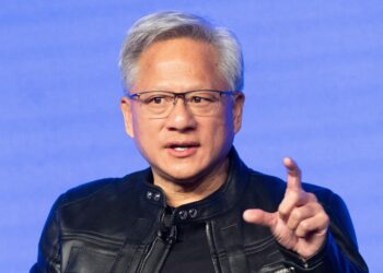 jensen-huang,-seful-nvidia,-a-prins-ultimul-loc-in-avionul-lui-trump-spre-china-–-hotnews.ro