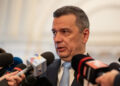 grindeanu-ironizeaza-pnl:-mandatul-lui-ilie-bolojan-a-incetat,-oricat-ar-incerca-unii-sa-l-tina-in-geam-cum-se-zice-–-ca-pe-batrani-sa-le-ia-pensia