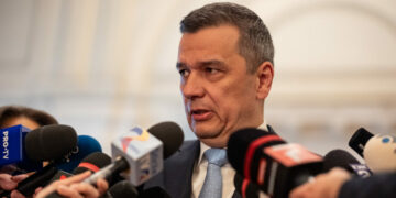 grindeanu-ironizeaza-pnl:-mandatul-lui-ilie-bolojan-a-incetat,-oricat-ar-incerca-unii-sa-l-tina-in-geam-cum-se-zice-–-ca-pe-batrani-sa-le-ia-pensia