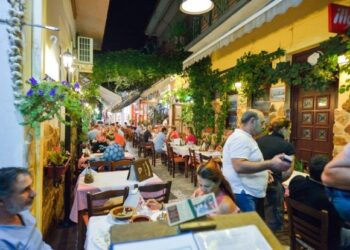 cat-a-platit-o-familie-de-romani-pentru-masa-de-pranz-in-thassos:-mai-ieftin-decat-pe-litoralul-romanesc?