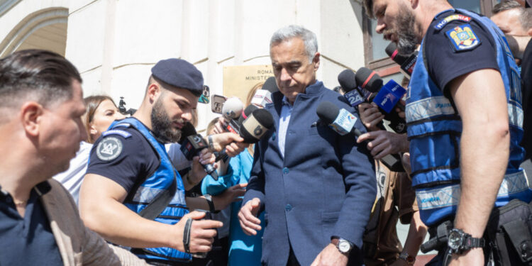 calin-georgescu,-despre-motiunea-de-cenzura-depusa-de-psd-si-aur:-primul-pas-catre-reconcilierea-nationala