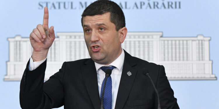 declaratii-halucinante-ale-ministrului-apararii:-nu-stiu-cum-ii-cheama-pe-cei-care-au-negociat-programul-safe