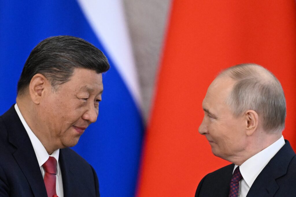 putin-merge-la-beijing,-cautand-asigurari-ca-china-nu-s-a-apropiat-de-washington-dupa-vizita-lui-trump-–-hotnews.ro