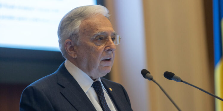 mugur-isarescu-anunta-inflatie-de-11%-in-iulie