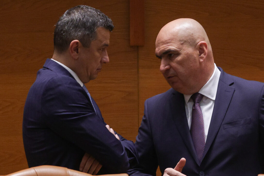un-nou-sondaj-de-opinie-arata-ce-vor-romanii-in-privinta-alegerilor-anticipate-cea-mai-mare-parte-a-lor-ar-opta-pentru-alta-solutie-–-hotnews.ro