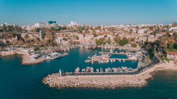 antalya-a-devenit-cea-mai-cautata-destinatie-de-vacanta-pentru-vara-anului-2026,-depasind-grecia.-cat-costa-o-vacanta