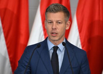 noul-premier-al-ungariei-spune-ca-intreaga-ue-se-va-intoarce-la-a-cumpara-gaz-rusesc-geografia-nu-s-a-schimbat-–-hotnews.ro