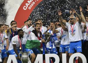 ce-beneficii-primesc-campionii-romaniei,-dupa-ce-au-devenit-cetateni-de-onoare-ai-craiovei