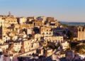 orasul-din-italia-care-s-a-transformat-dintr-o-rusine-nationala-in-cea-mai-ravnita-destinatie-de-vacanta