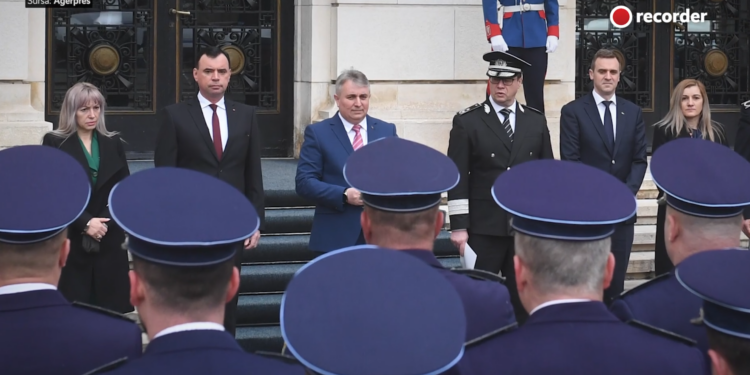 documentarul-recorder-despre-politie:-nici-cand-a-anulat-alegerile-din-2024,-statul-roman-nu-a-vorbit-despre-modus-operandi-si-destabilizarea-institutiilor-–-hotnews.ro